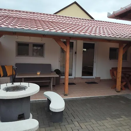 Apartment Kincsem Vendeghaz Tiszakecske